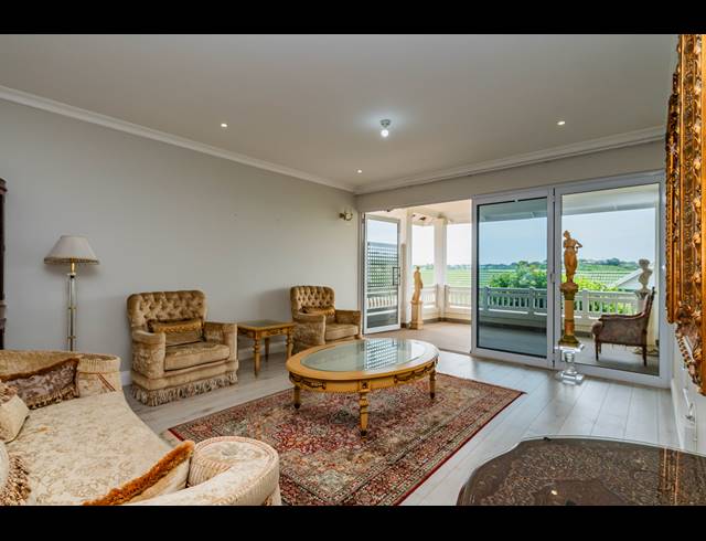 2 BEDROOM SECTIONAL TITLE FOR SALE IN KINDLEWOOD ESTATE